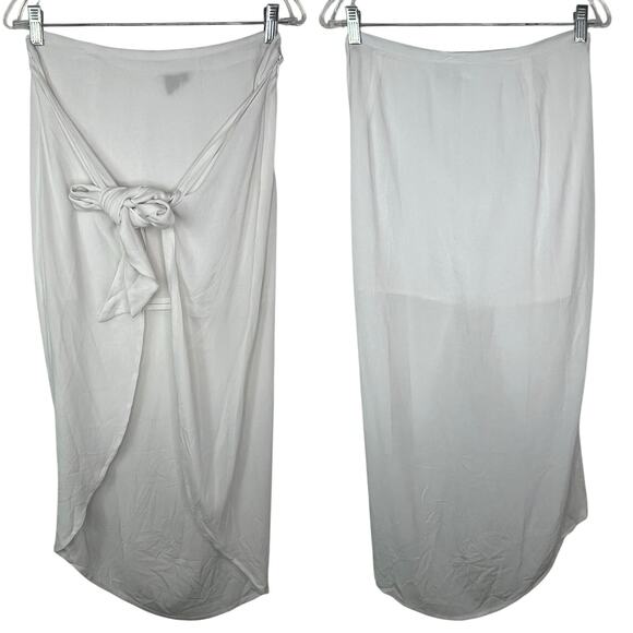FARM Rio white wrap front skirt, size M, minimalist, resortwear, zipper side - Picture 1 of 8